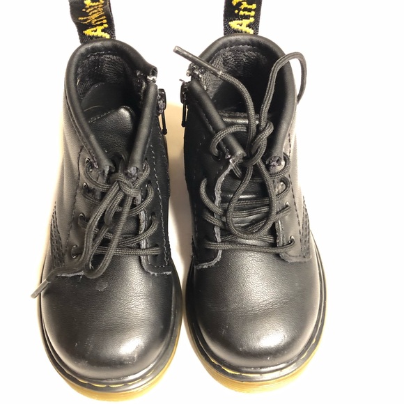 Dr Martens 1460 unisex infant black softy T leather lace up boots